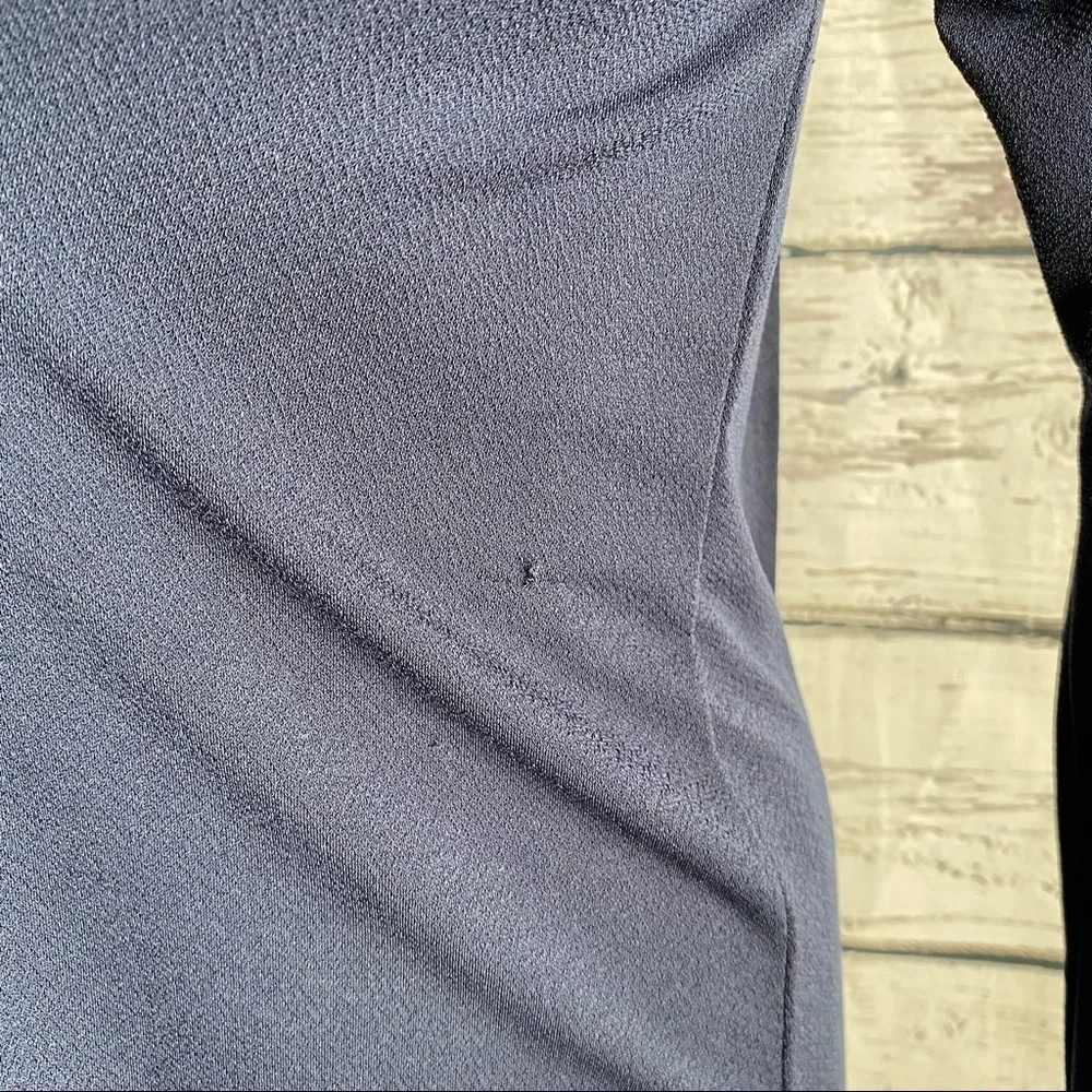 Dark blue The limited top
